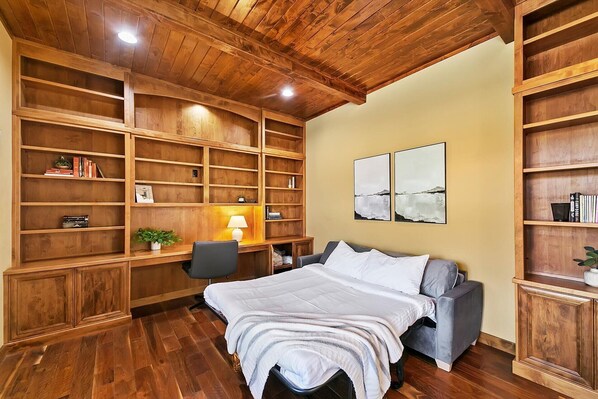 Ferienhaus, Mehrere Betten, Balkon, Gartenblick (Wild Horse - #4800) | 5 Schlafzimmer, individuell dekoriert, individuell eingerichtet