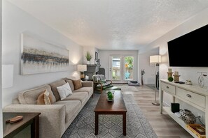 Condo, Berbilang Katil, Patio, Garden View (Morris Hill - #3614) | Bahagian dalam