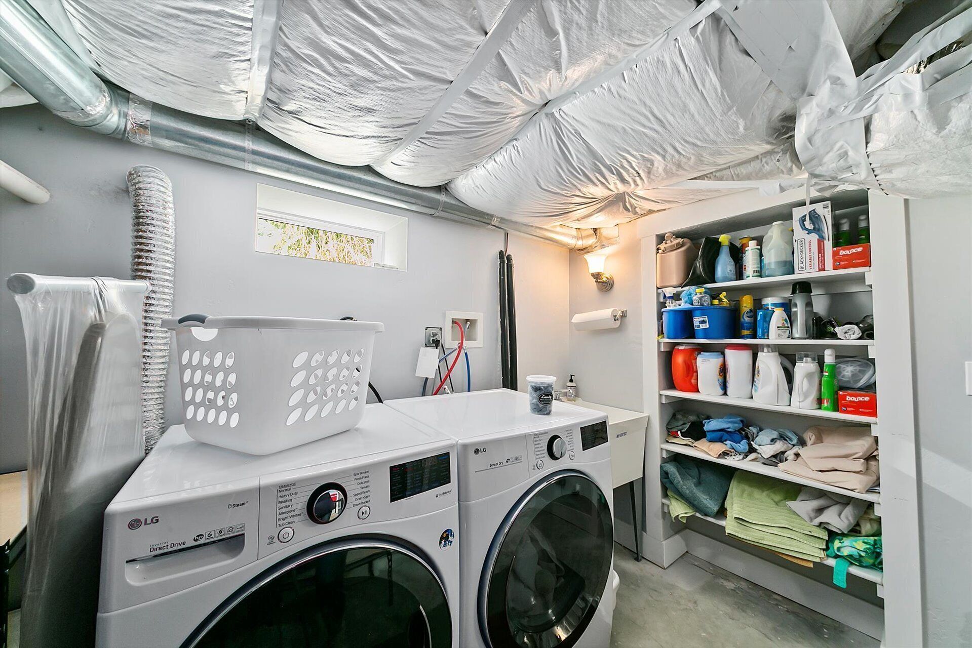 單棟房屋, 多張床, 熱水浴缸, 花園景 (Jefferson - #1302) | 洗衣設備