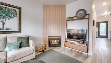 Nhà, nhiều giường, sân hiên, quang cảnh vườn (23rd - #2344) | Nội thất