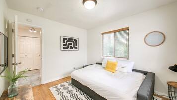 3 habitaciones, decoración personalizada y muebles diferentes