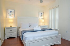 6 bedrooms, iron/ironing board, WiFi, bed sheets - Amazing 6 bedrooms with pool (Kissimmee)