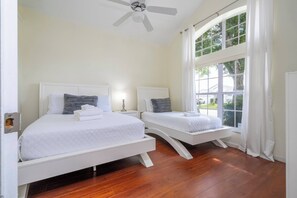 6 bedrooms, iron/ironing board, WiFi, bed sheets - Amazing 6 bedrooms with pool (Kissimmee)