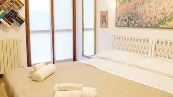 1 camera, ferro/asse da stiro, Wi-Fi gratuito, lenzuola