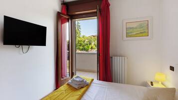 1 camera, ferro/asse da stiro, Wi-Fi, lenzuola