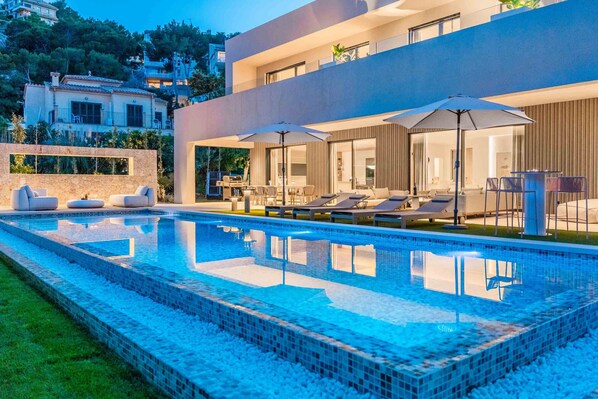 Pool - Villa 'Gotmar Beach Is A Modern' with Private Pool, Wi-Fi and Air Conditioning (Pollença)