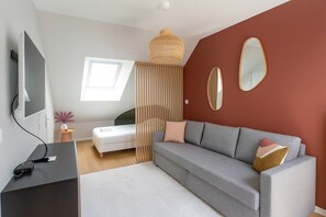 Internet, bed sheets