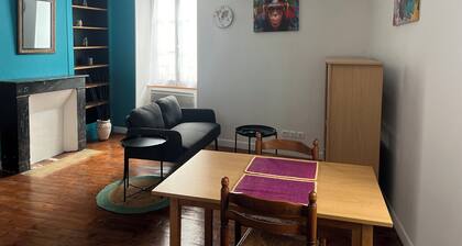 Attractive 2-room apartment in historic center of Issoire