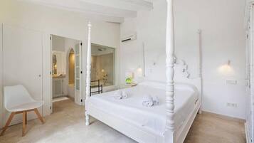 5 bedrooms, WiFi, bed sheets
