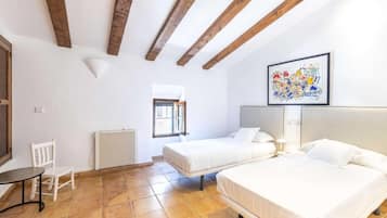 5 habitaciones, wifi y ropa de cama
