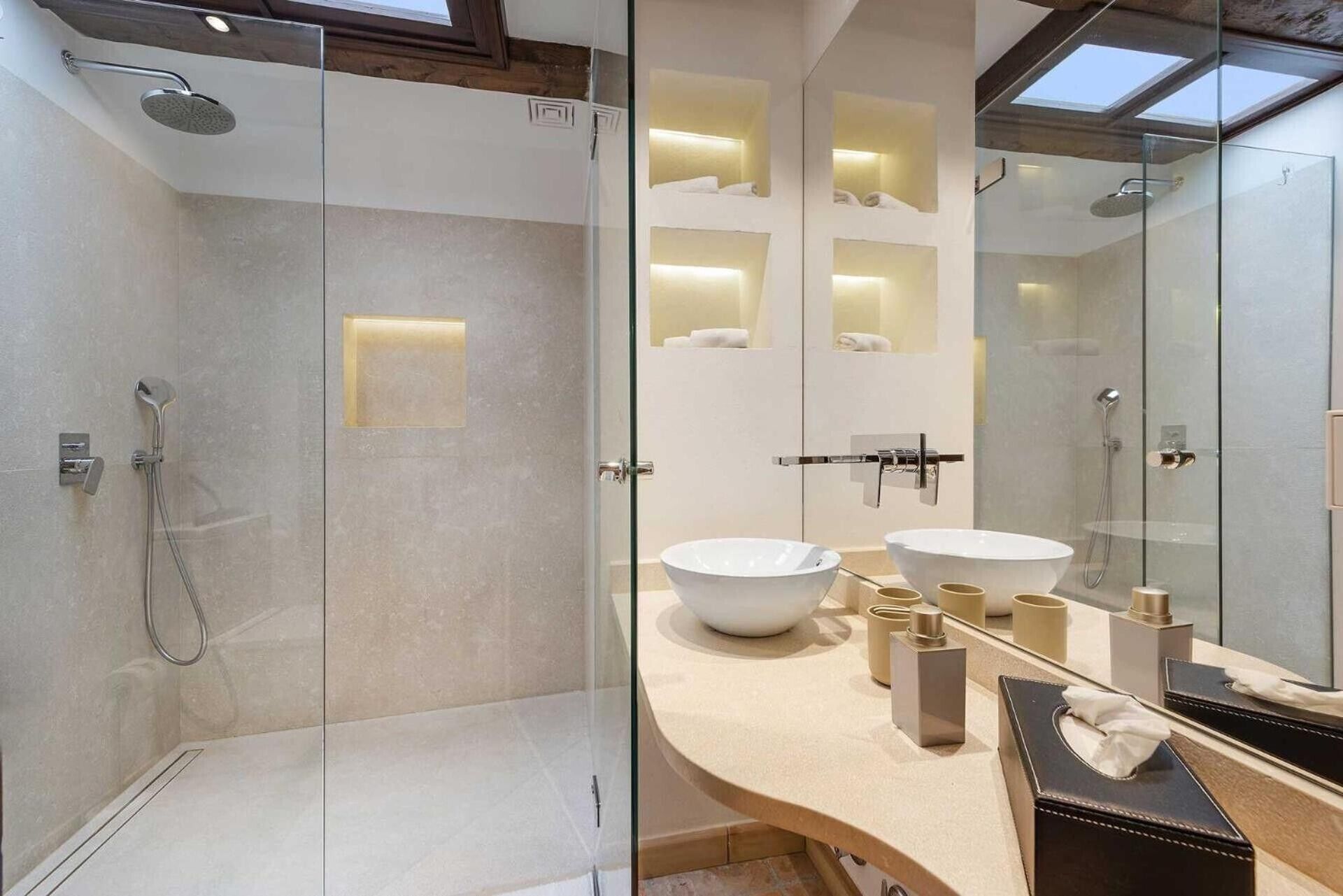 Shower, towels