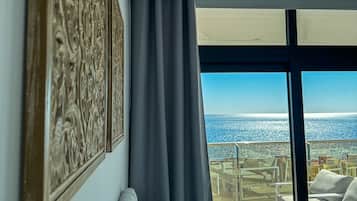 Deluxe Apartment, Balcony, Beach View | Select Comfort beds, in-room safe, soundproofing, free WiFi