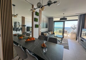 Select Comfort beds, in-room safe, soundproofing, free WiFi - Sunset Cliffs Sea View (Benidorm)