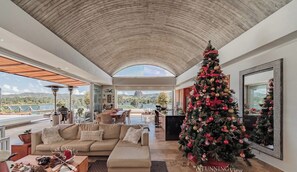 Interior - LUXURY LAKE VILLA GUATAPÉ (Peñol)