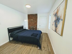 WiFi, bed sheets