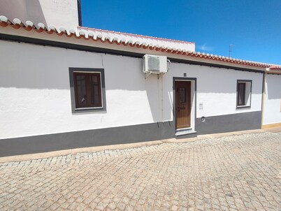 Holiday Home 'Granja' with Private Garden and Air Conditioning