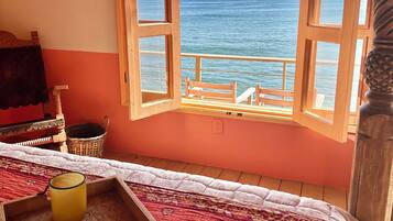 2 bedrooms, in-room safe, free WiFi, bed sheets