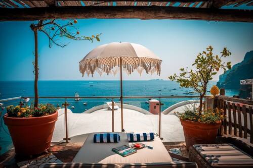 Room-breathtaking Suite With Sea View in