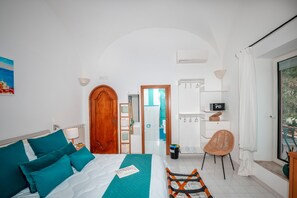 Zimmer, 1 Schlafzimmer, Balkon, Bergblick | Wohnzimmer