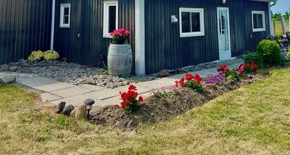 Stay at Jordan Valley Vineyards Barnhouse