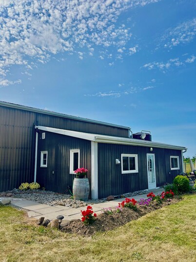Stay at Jordan Valley Vineyards Barnhouse