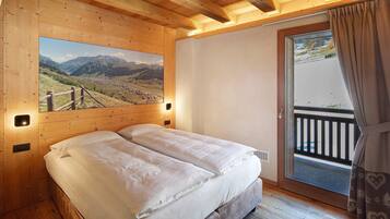 3 quartos, ferros/tábuas de passar roupa, Wi-Fi, roupa de cama