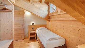 2 sovrum, strykjärn/strykbräda, wi-fi och sängkläder