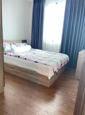 1 bedroom, WiFi, bed sheets
