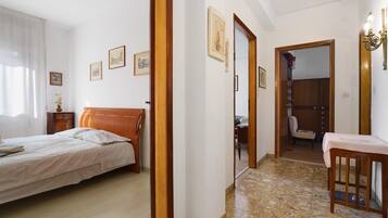 4 camere, ferro/asse da stiro, Wi-Fi, lenzuola