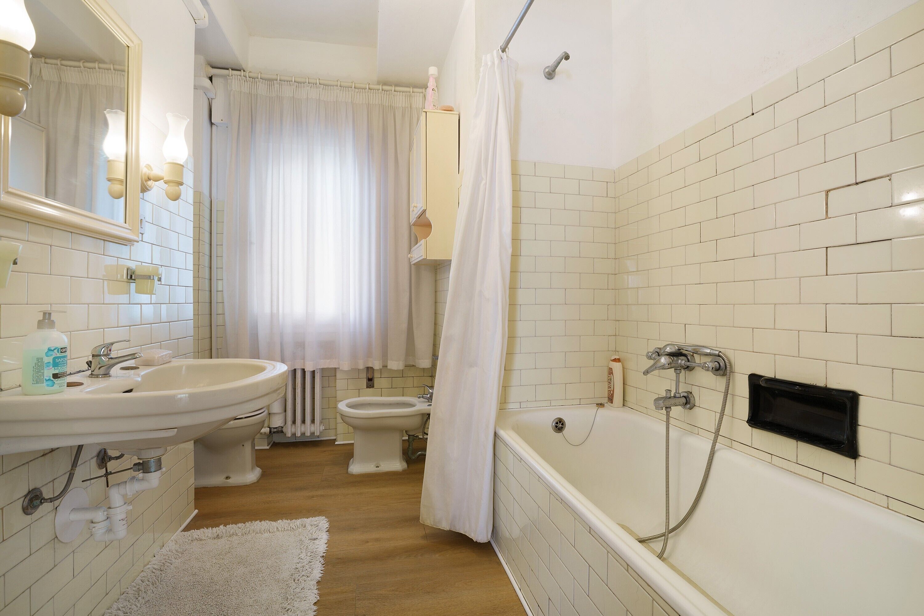 Doccia, set di cortesia gratuito, asciugamani