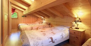 4 chambres, fer et planche Ă repasser, Wi-Fi, draps fournis