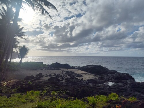 Escape to Pahoa! 3 Bed 2 Bath in Hawaiian Beaches