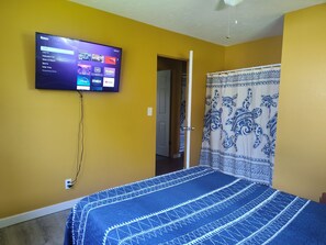 WiFi, bed sheets