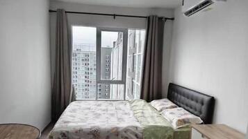 1 室のベッドルーム、WiFi