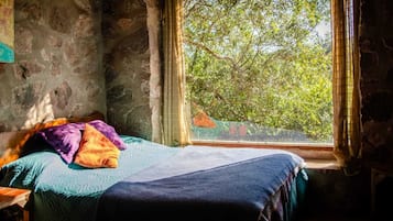 1 habitación, wifi y ropa de cama