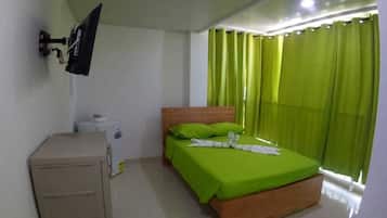 Habitación estándar doble, vistas a la ciudad | Wifi gratis