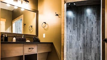 Hårtork och handdukar