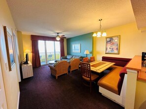 Téléviseur, lecteur de DVD, chaîne audio