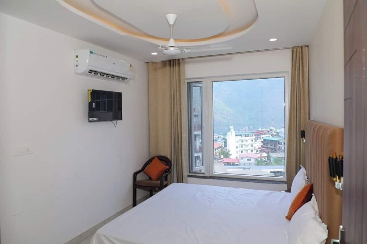 Habitación doble Confort, vista a la ciudad | Insonorización y wifi gratis