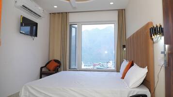 Comfort-Doppelzimmer, Stadtblick | Schallisolierte Zimmer, kostenloses WLAN