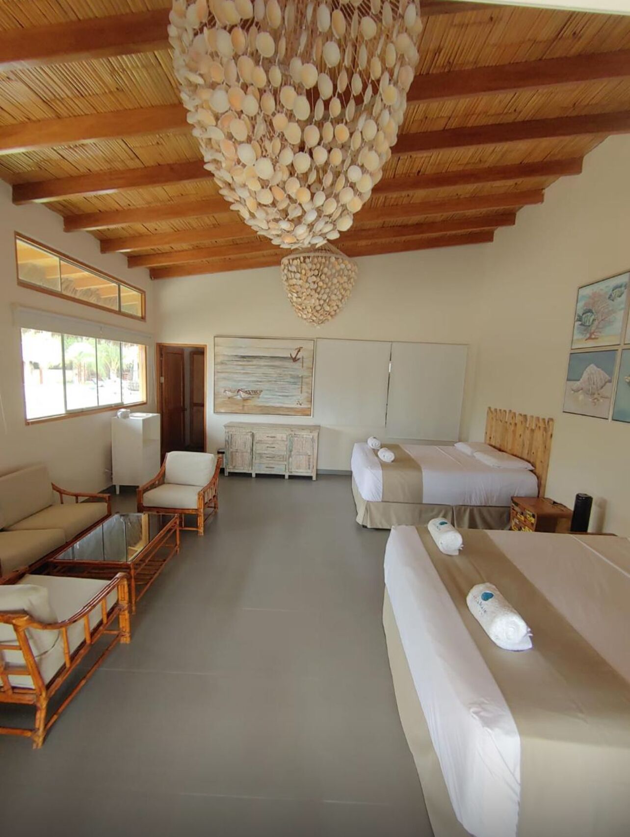 Habitación cuádruple estándar, vista parcial al mar | Wifi gratis 