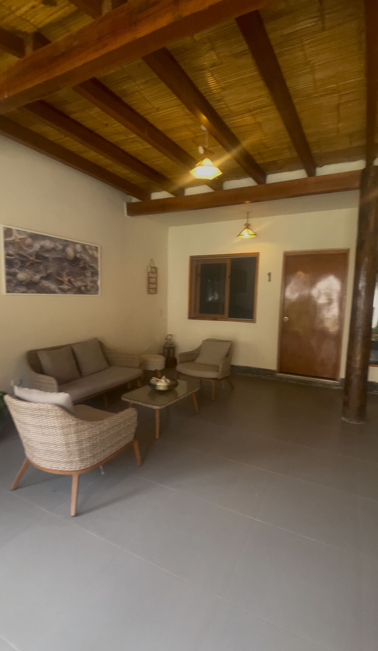 Superior Bungalow, Garden View | Living area