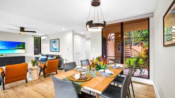 Condo (1 Bedroom) | Dining