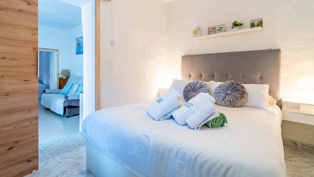 Unclassified image, 1 of 44, button - Cubo's Casa Rural El descanso del Caminito del Rey / terrace / rural setting / free Wi-Fi (Ardales)