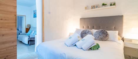 2 bedrooms, iron/ironing board, free WiFi, bed sheets