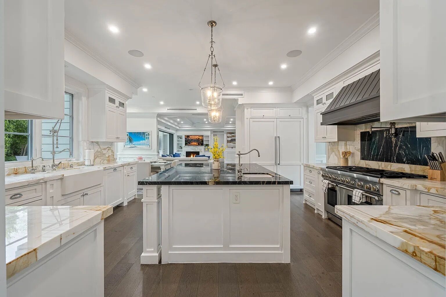 Mikrowelle, Ofen, Herdplatte, Geschirrspüler