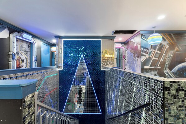 Interior - HUGE DISCOUNT LAST MINUTE DEALS MISSION TO MARS EXTREME PRIVATE ATTRACTION HOME (Davenport)