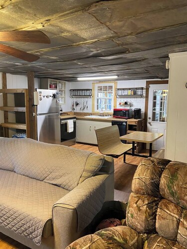 Pleasant Home private cabin getaway