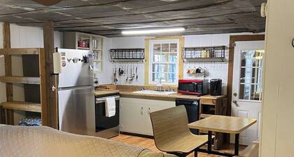 Pleasant Home private cabin getaway