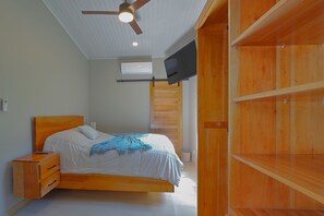 WiFi, bed sheets
